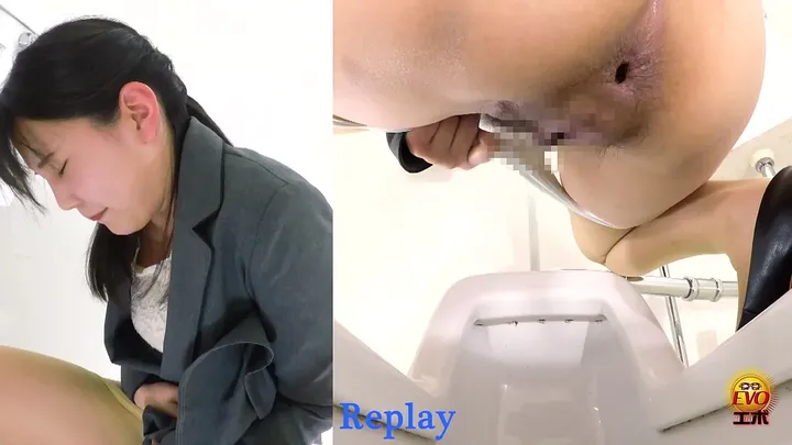 Shy Japanese Office Lady Unawarely Captured Defecating on Hidden